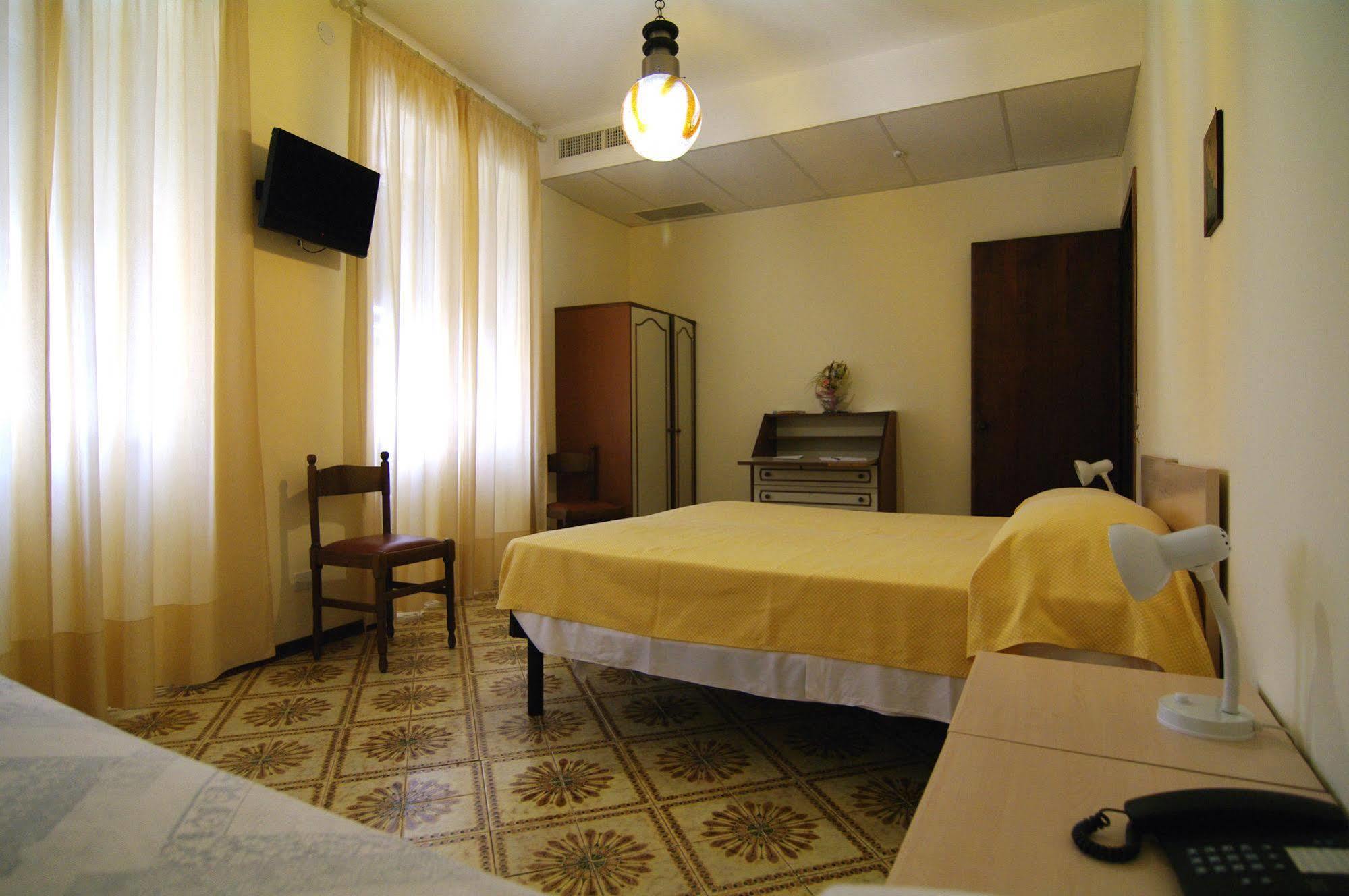 Albergo Mp Нолі Екстер'єр фото